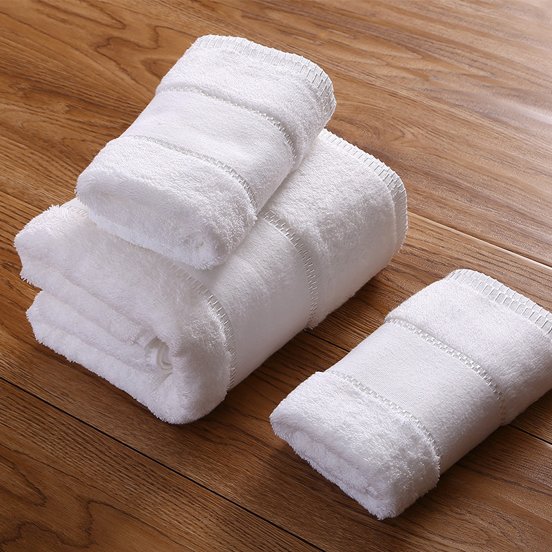 Dobby Border White Silver Thread Towel Set Dobby Border White Silver Thread Towel Set